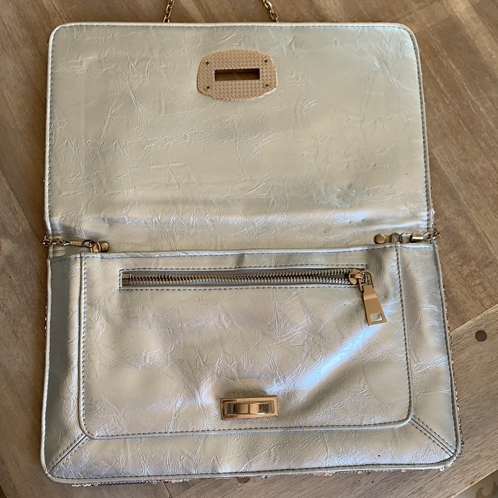 Urban Expressions sequin silver and gold handbag - Picture 3 of 5